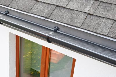 Clean Gutter with Cover
